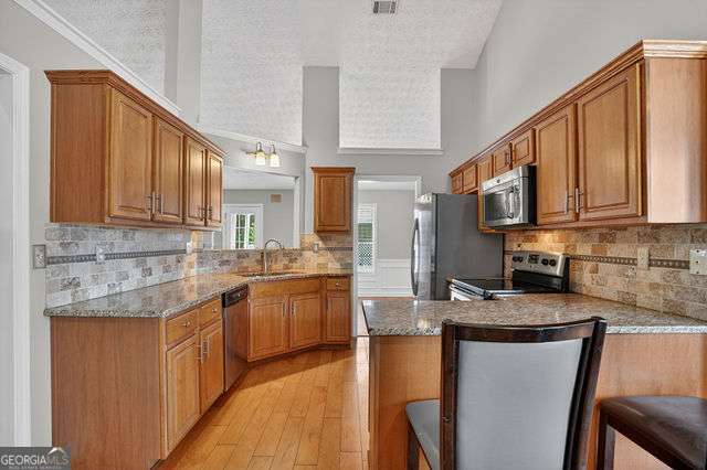 2270 Taylor Pointe Way Property Photo 14
