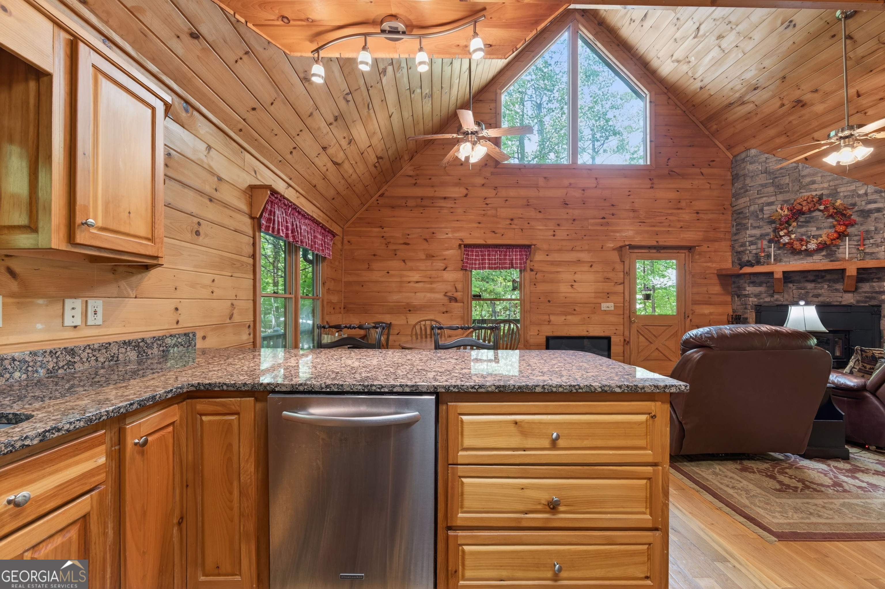 481 Johns Ridge Road Property Photo 16