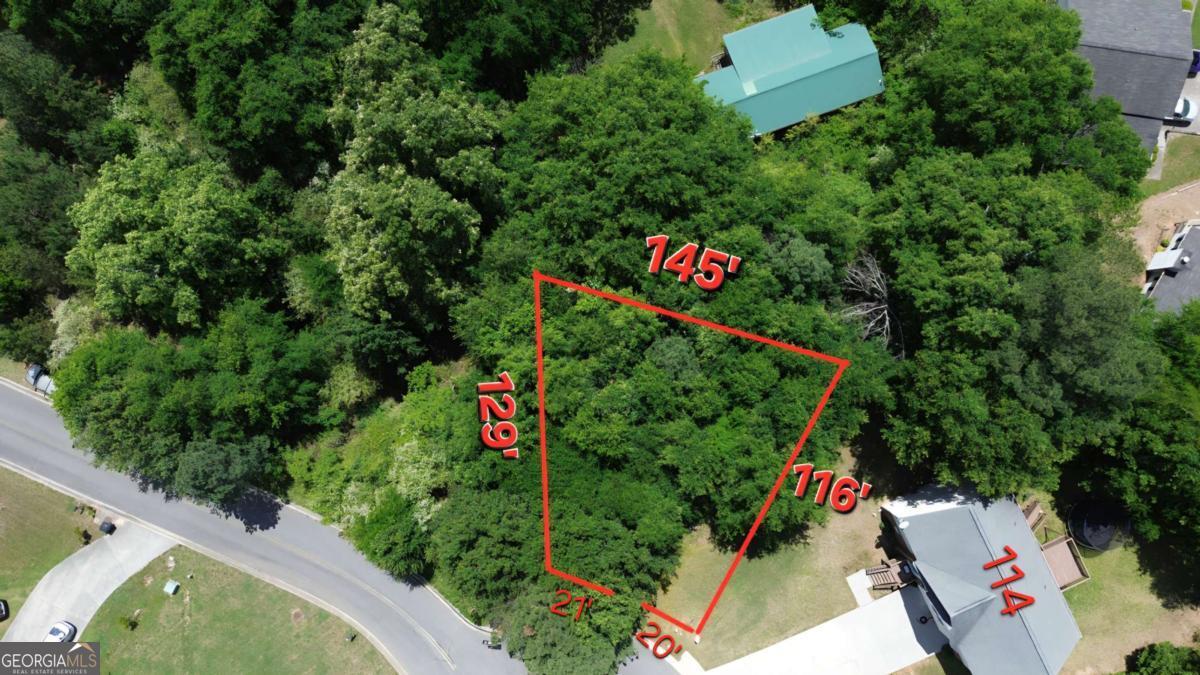 111 Jarrett Drive Property Photo 6