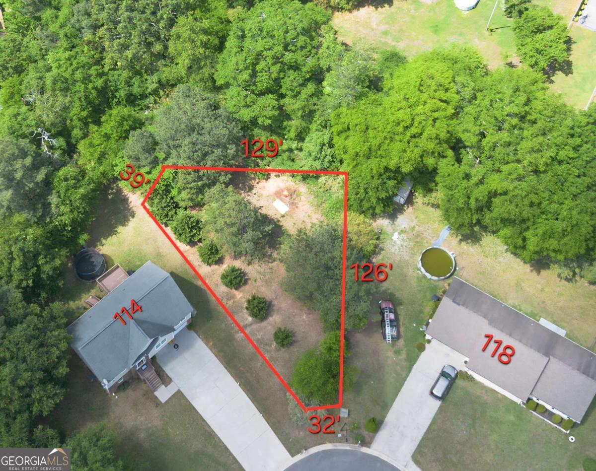 111 Jarrett Drive Property Photo 8