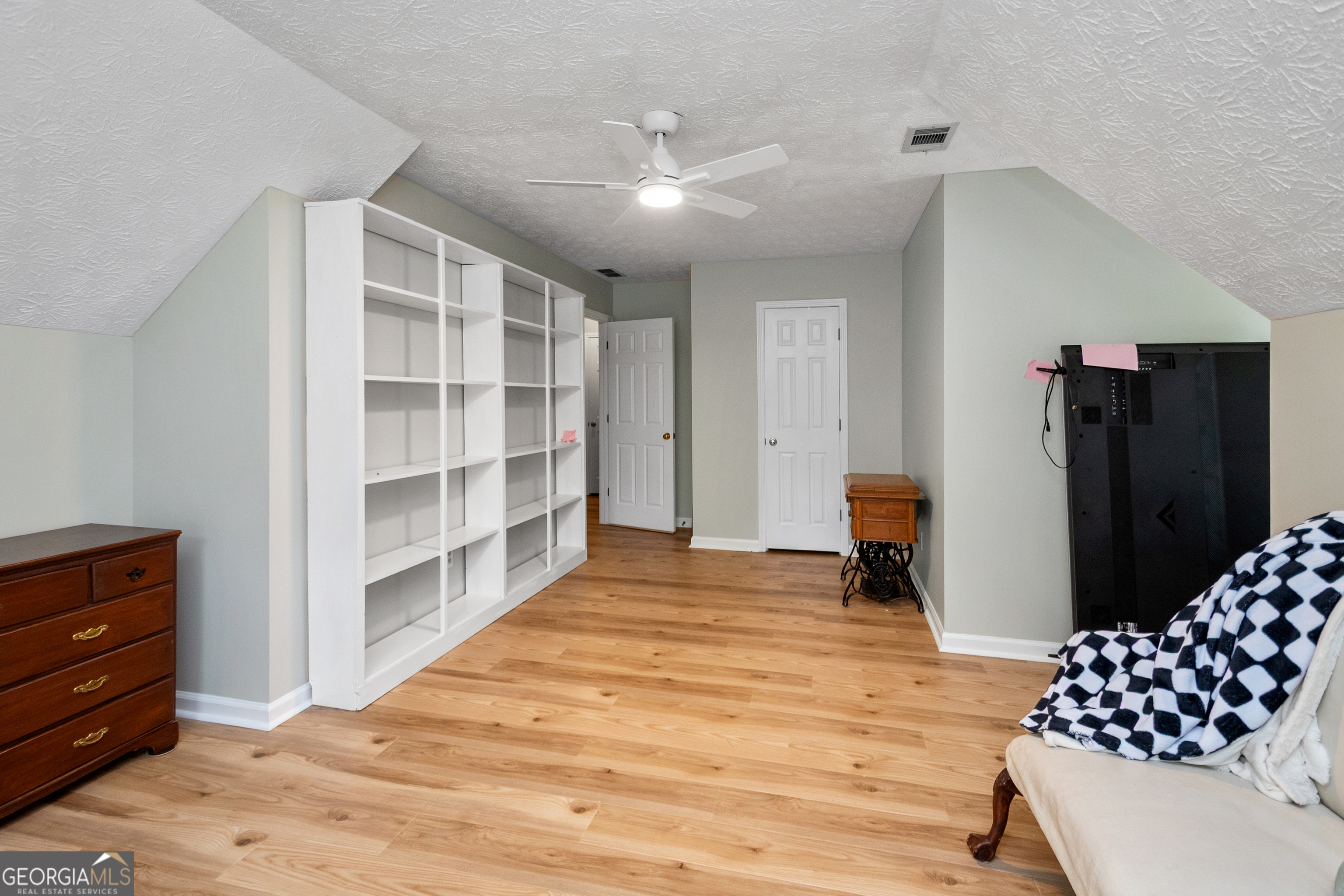 405 Ridgemont Dr No Street Suffix Property Photo 27