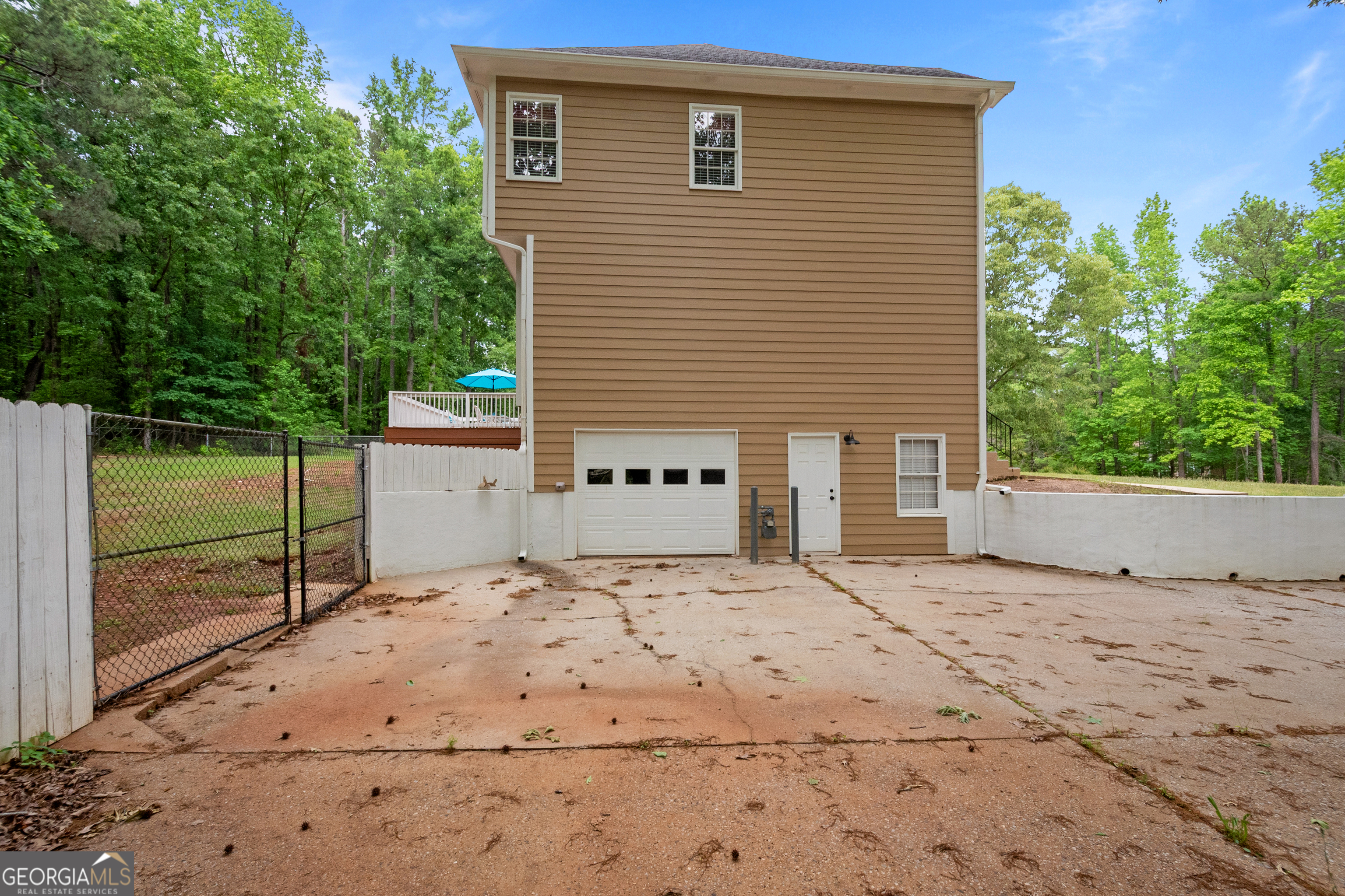 405 Ridgemont Dr No Street Suffix Property Photo 38
