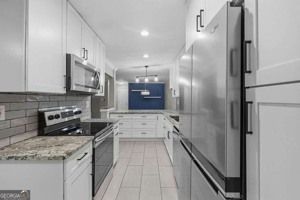 1704 Brighton Point Property Photo 9