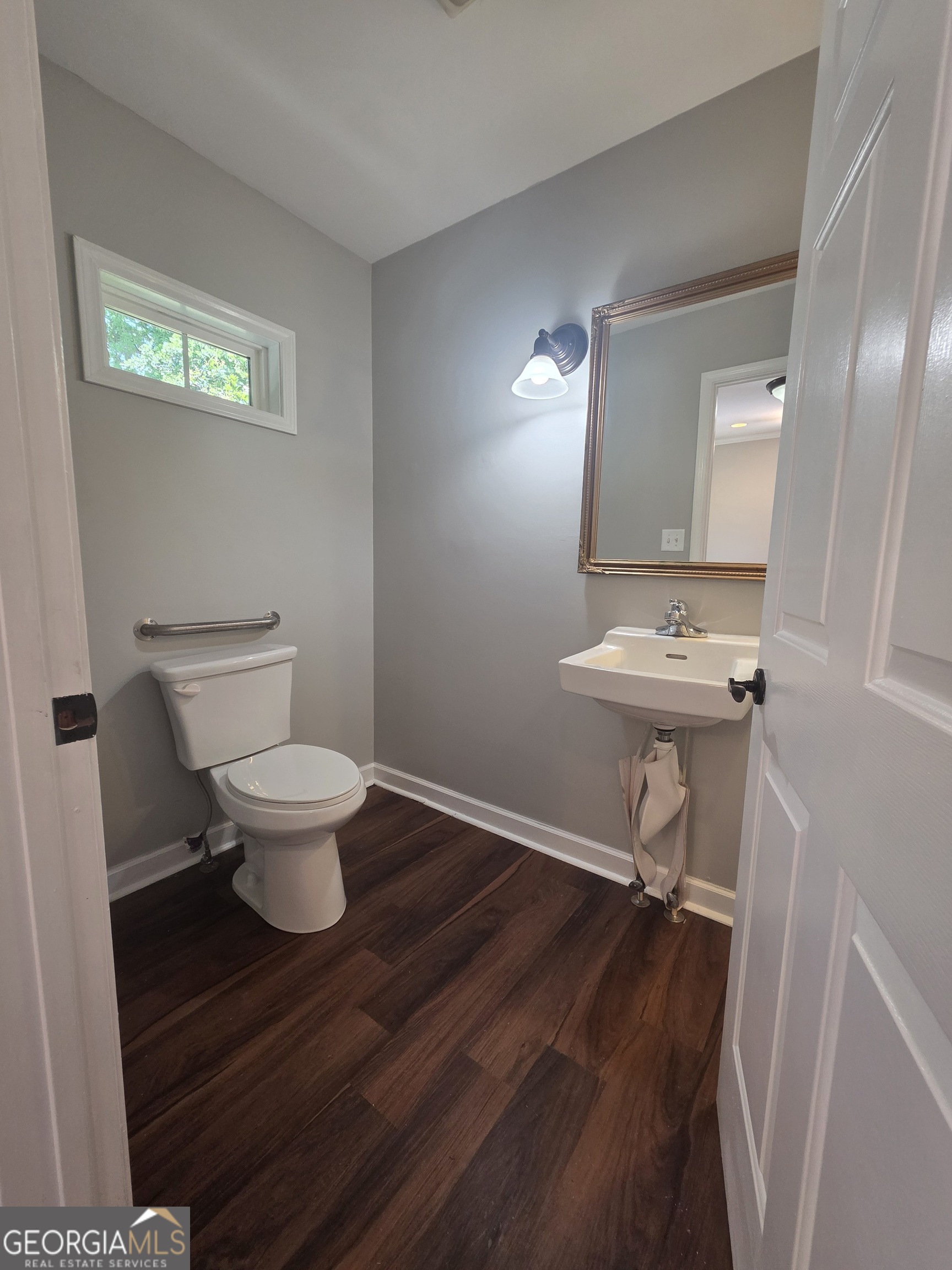 84 Hood Street Property Photo 3