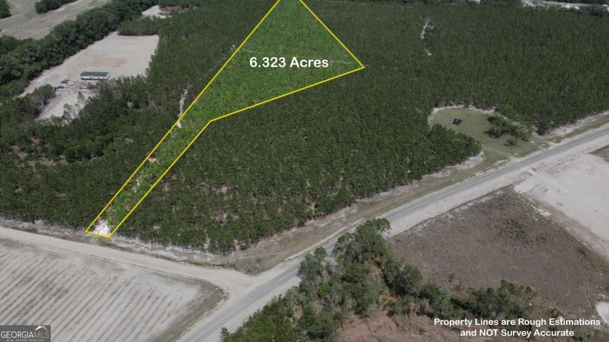 4690 Godwin Road Property Photo 2