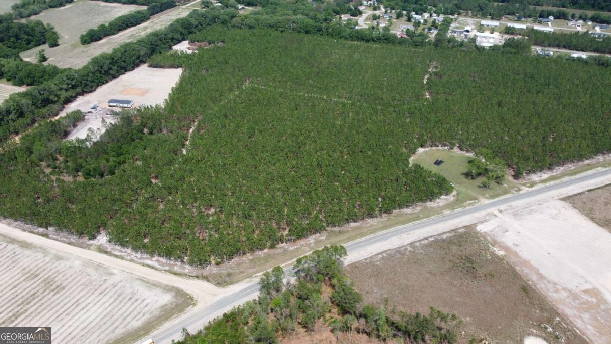 4690 Godwin Road Property Photo 3