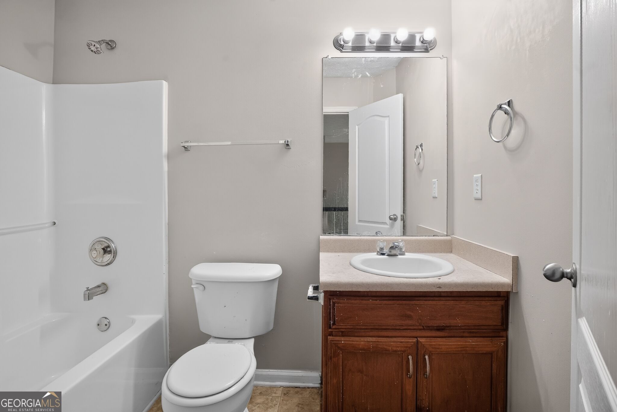 102 Ruby Way Property Photo 14