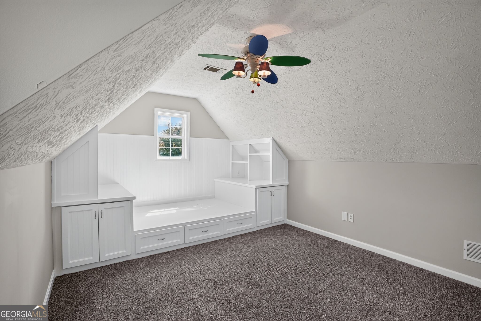 102 Ruby Way Property Photo 15
