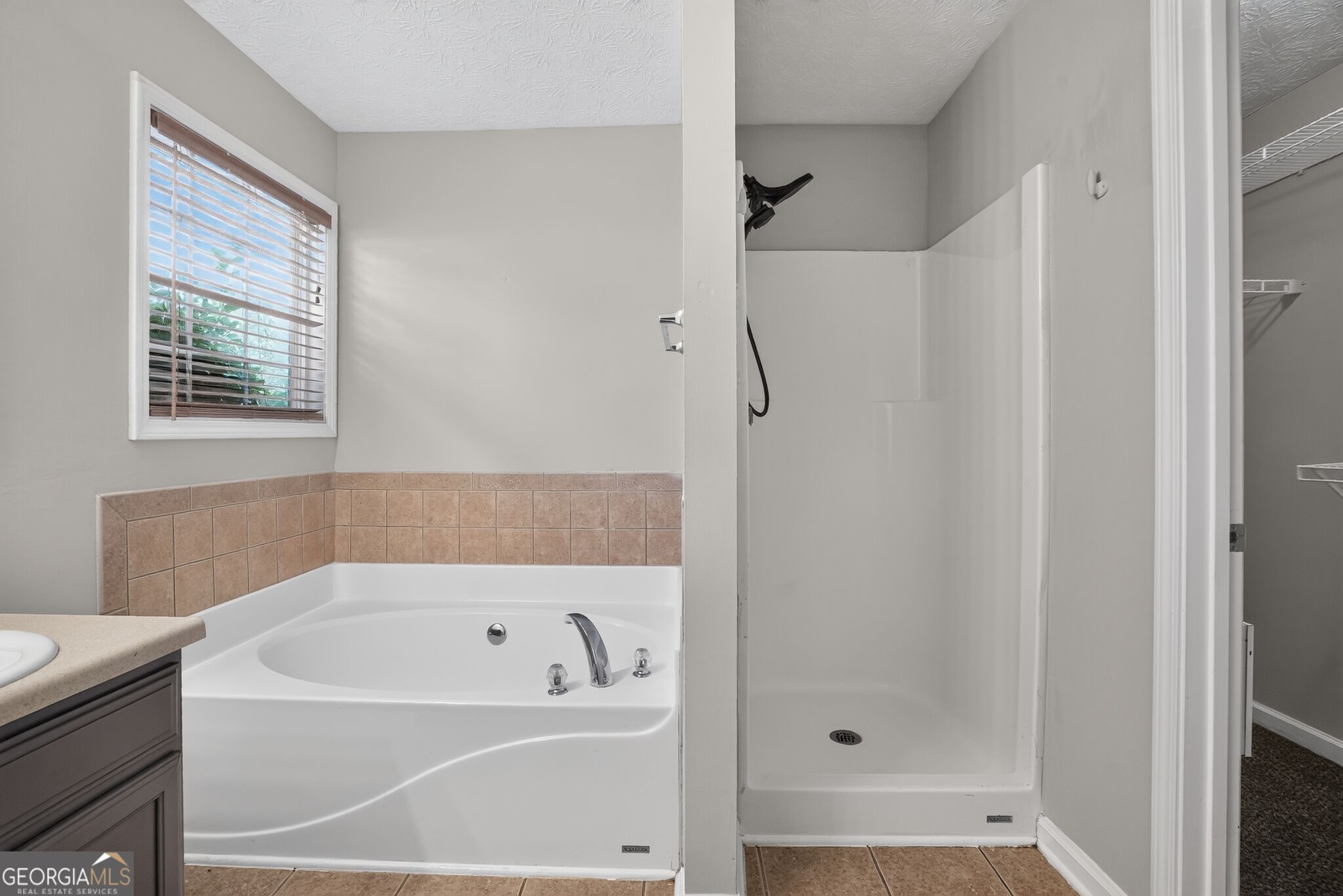 102 Ruby Way Property Photo 21