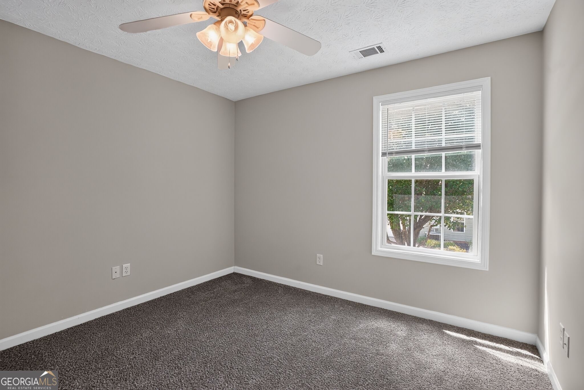 102 Ruby Way Property Photo 23