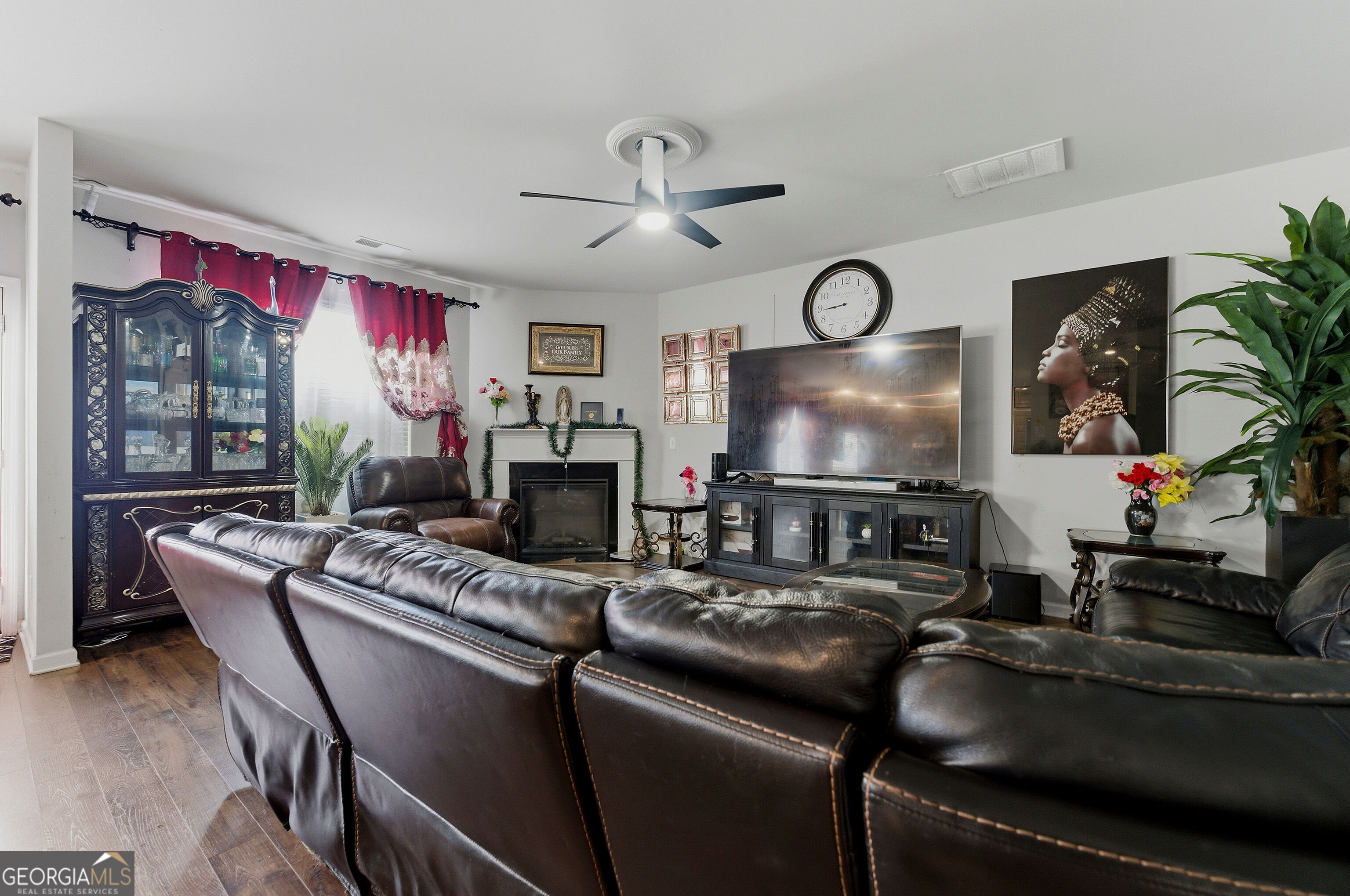 505 Emporia Loop Property Photo 8