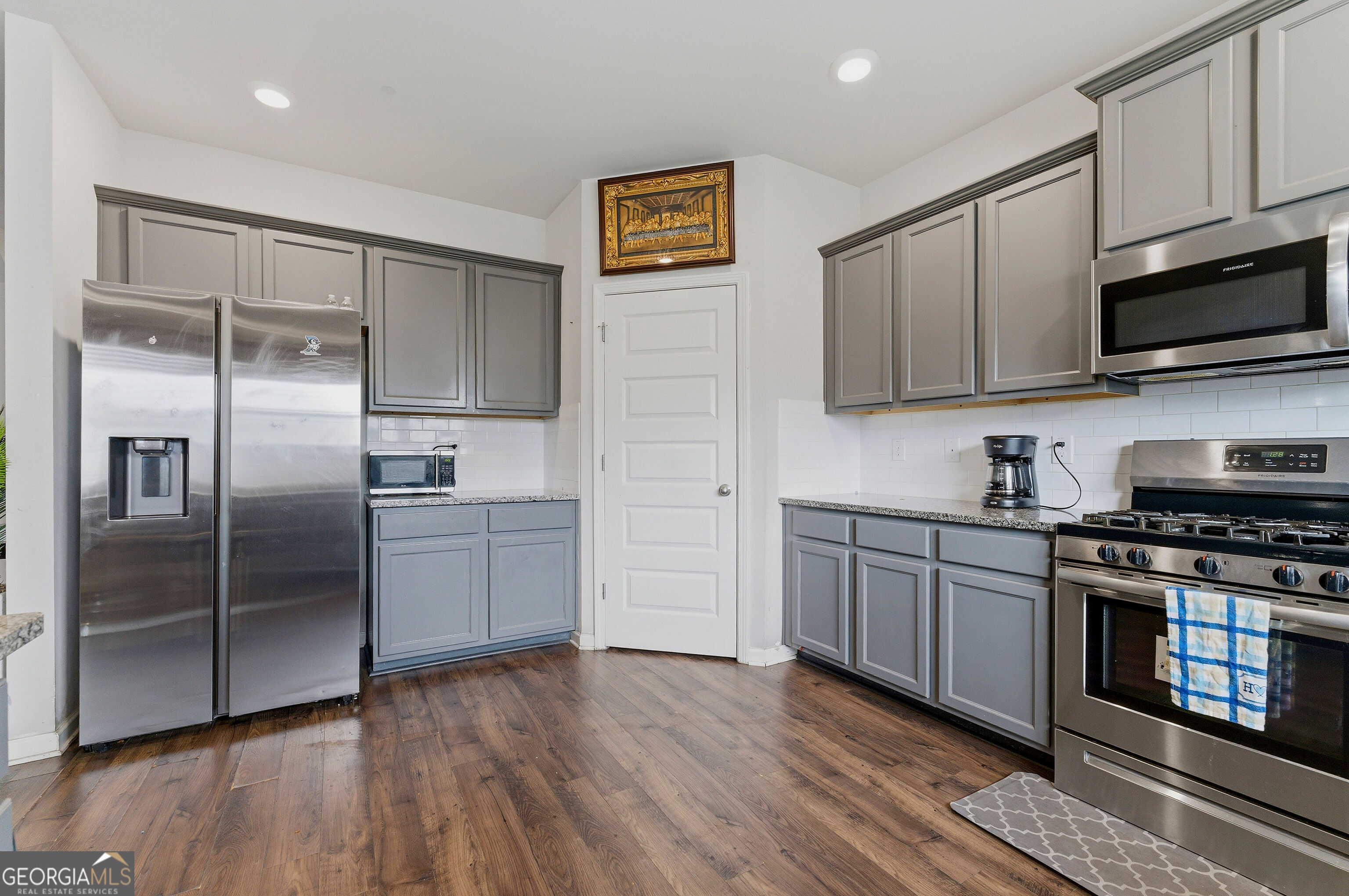 505 Emporia Loop Property Photo 12