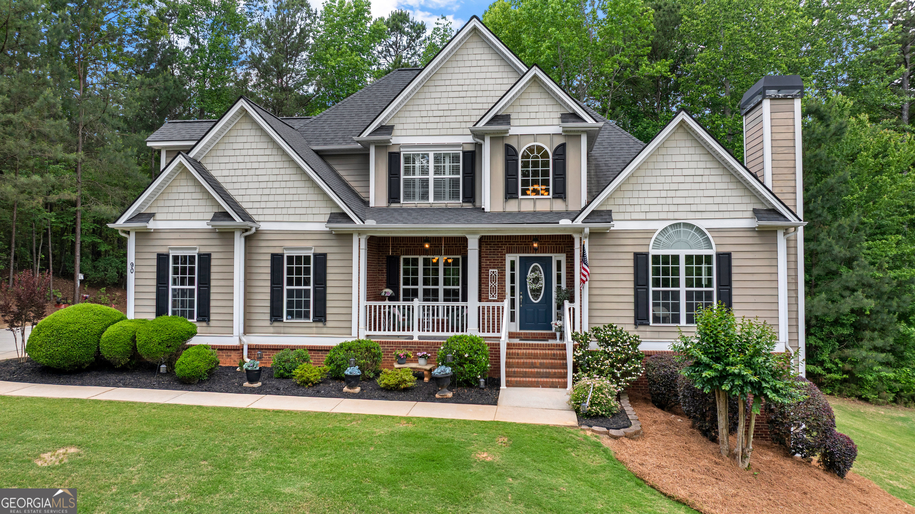 90 Westwind Drive Property Photo 1