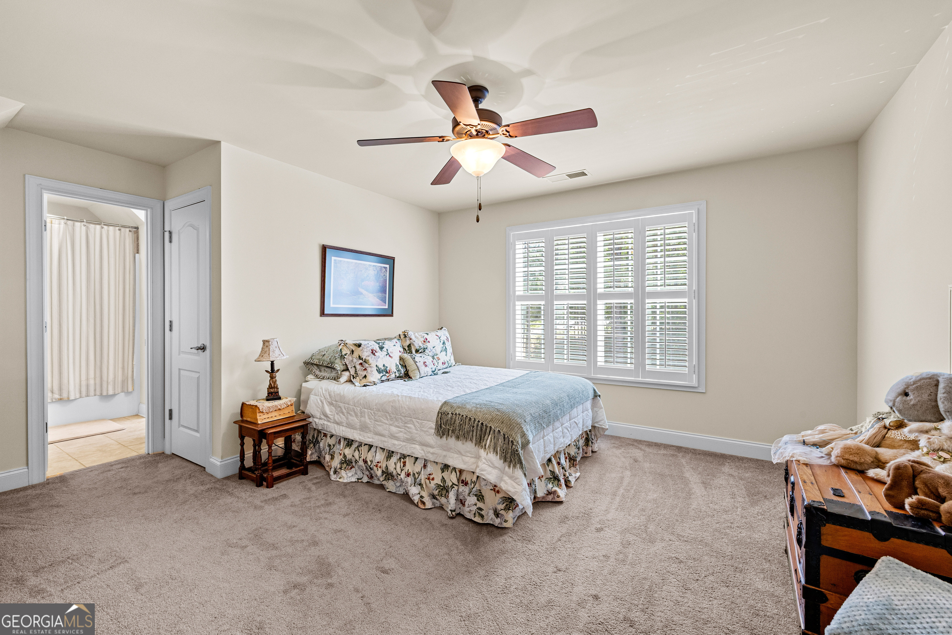90 Westwind Drive Property Photo 7