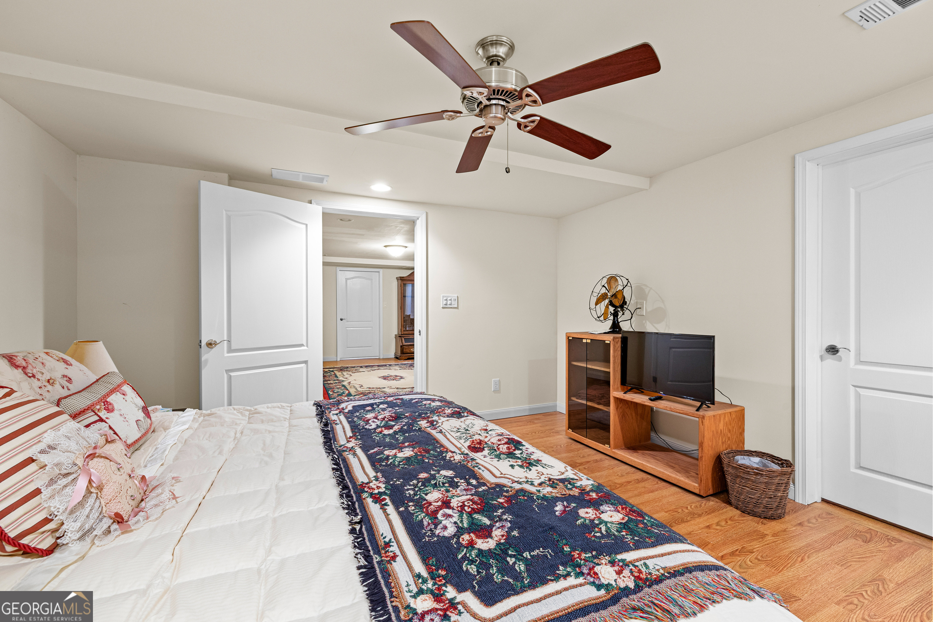 90 Westwind Drive Property Photo 37