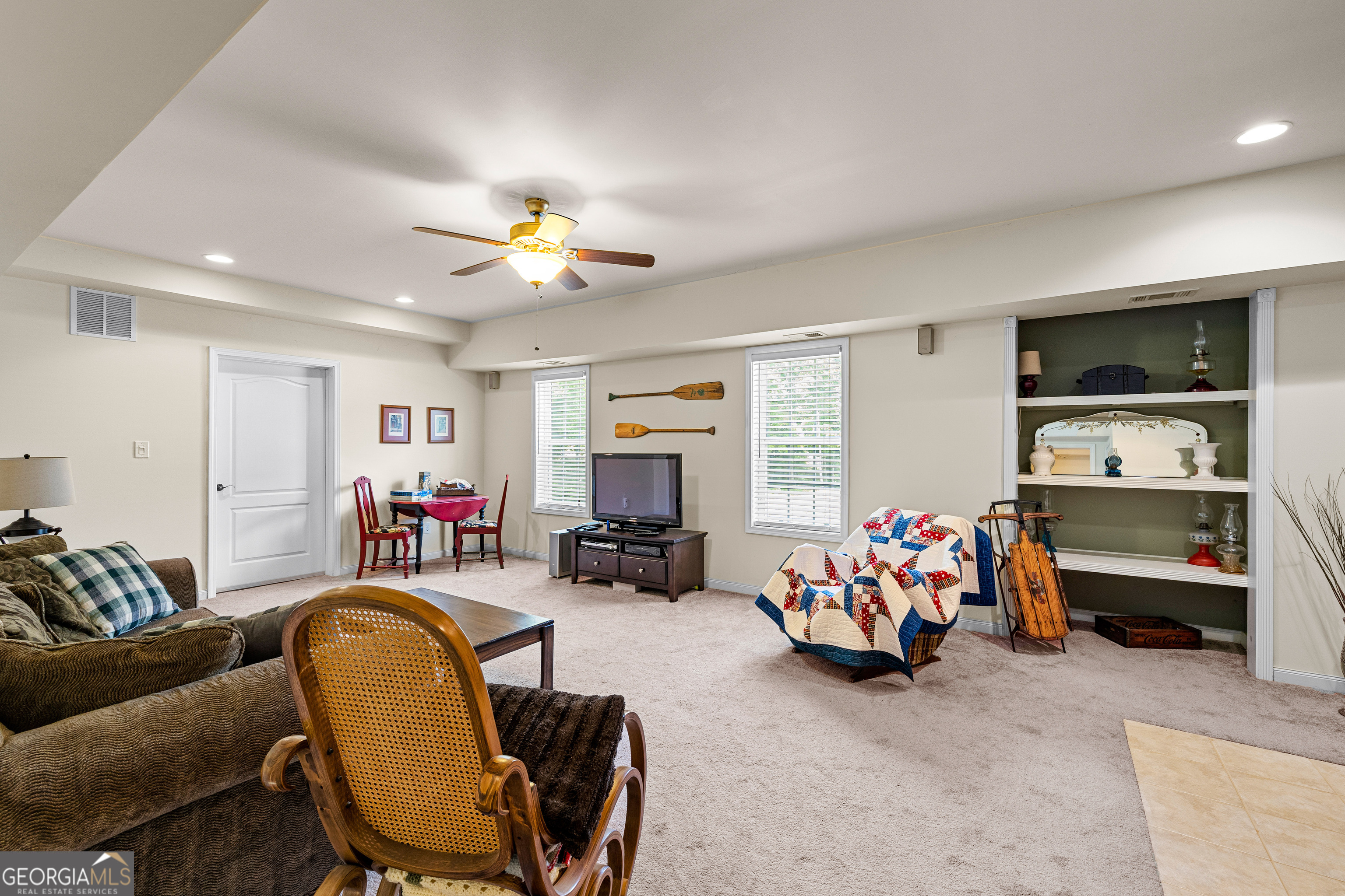 90 Westwind Drive Property Photo 42