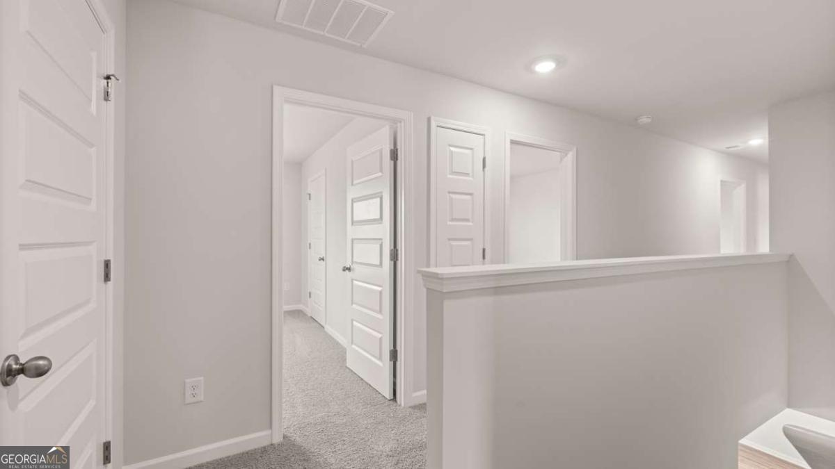 100 White Spruce Way Property Photo 14