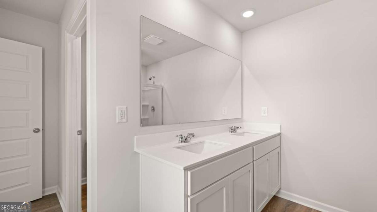 100 White Spruce Way Property Photo 21