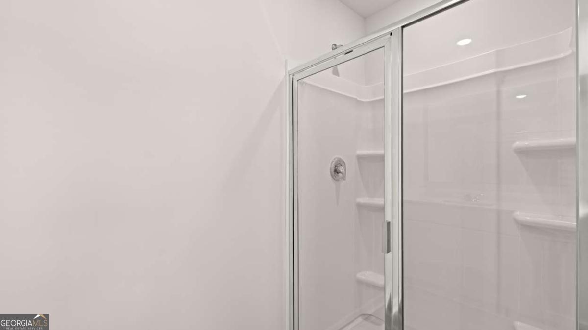 100 White Spruce Way Property Photo 23