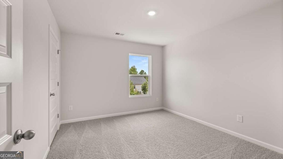 100 White Spruce Way Property Photo 28