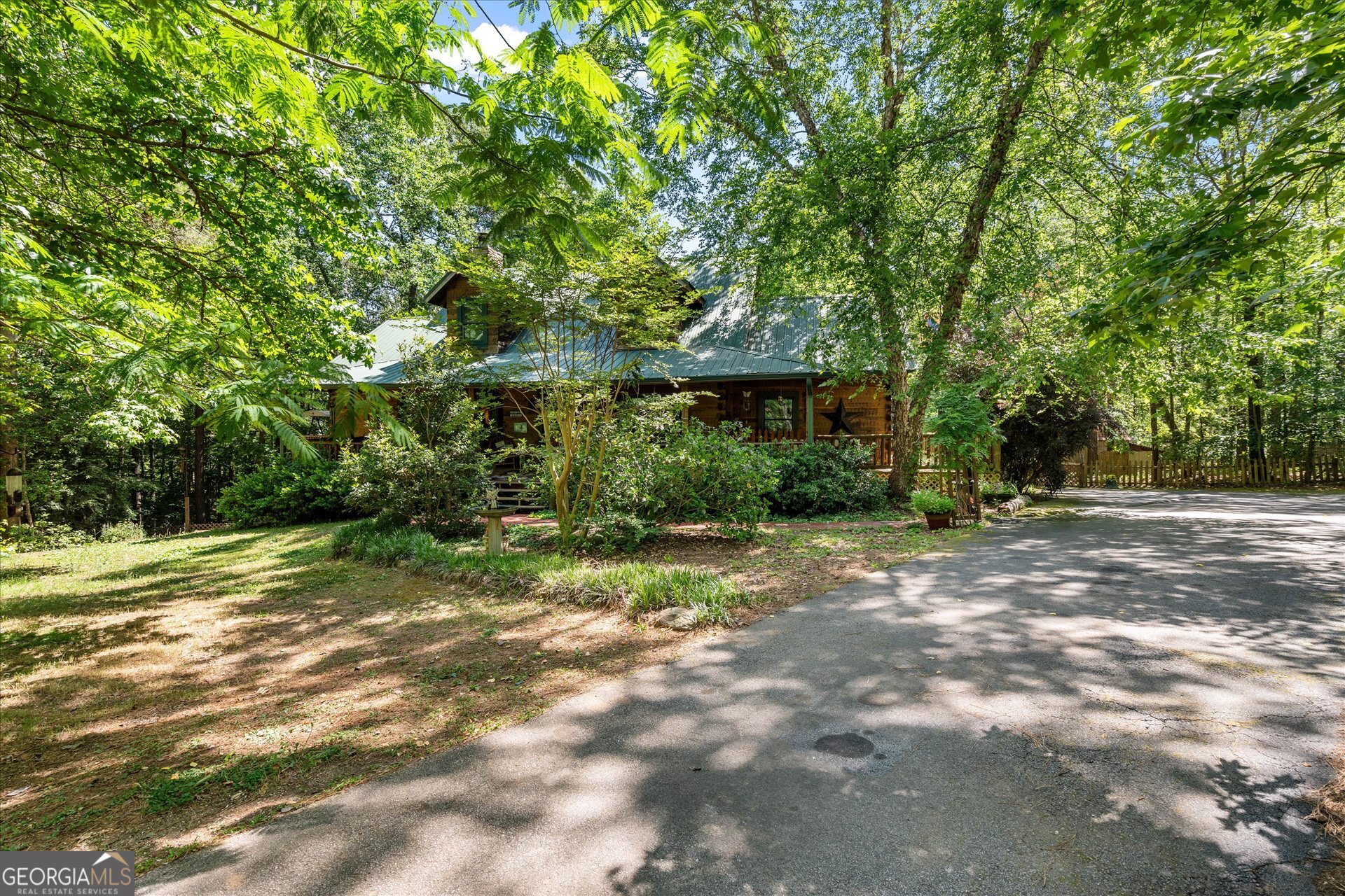 4930 Post Road Property Photo 4