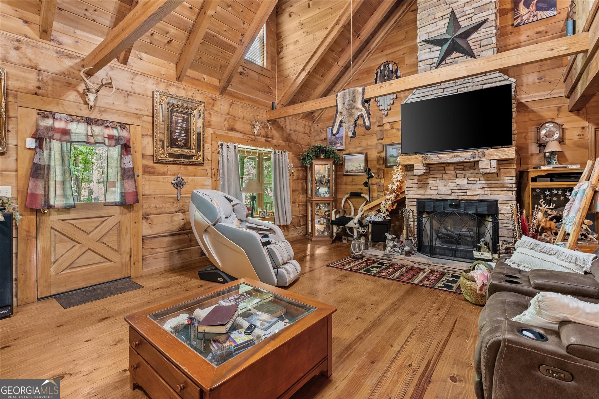 4930 Post Road Property Photo 10