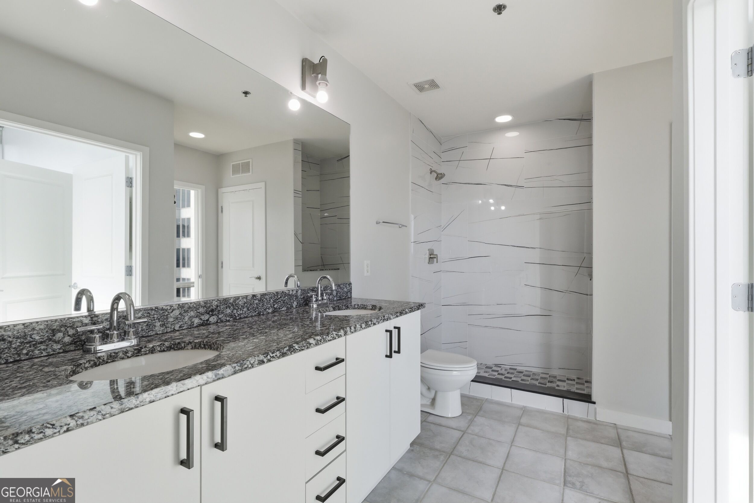 943 Peachtree Street Ne # 1915 Property Photo 18