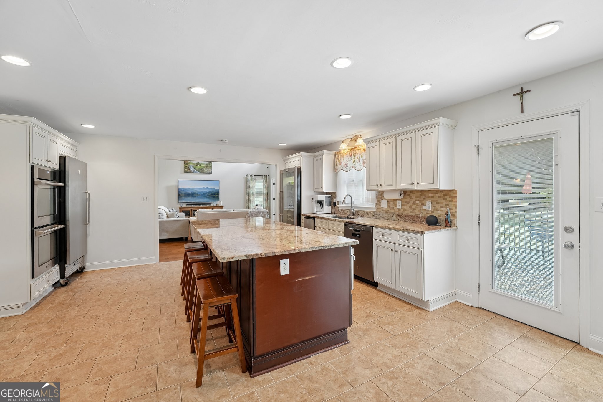 378 Clyde Court Property Photo 19
