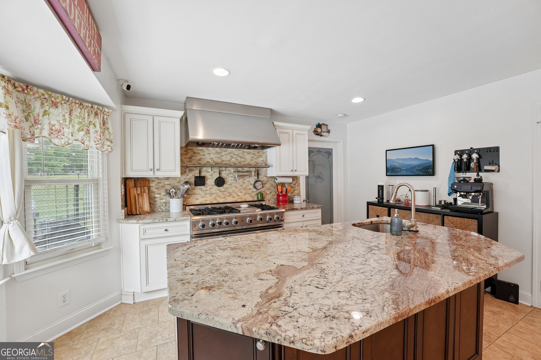 378 Clyde Court Property Photo 24