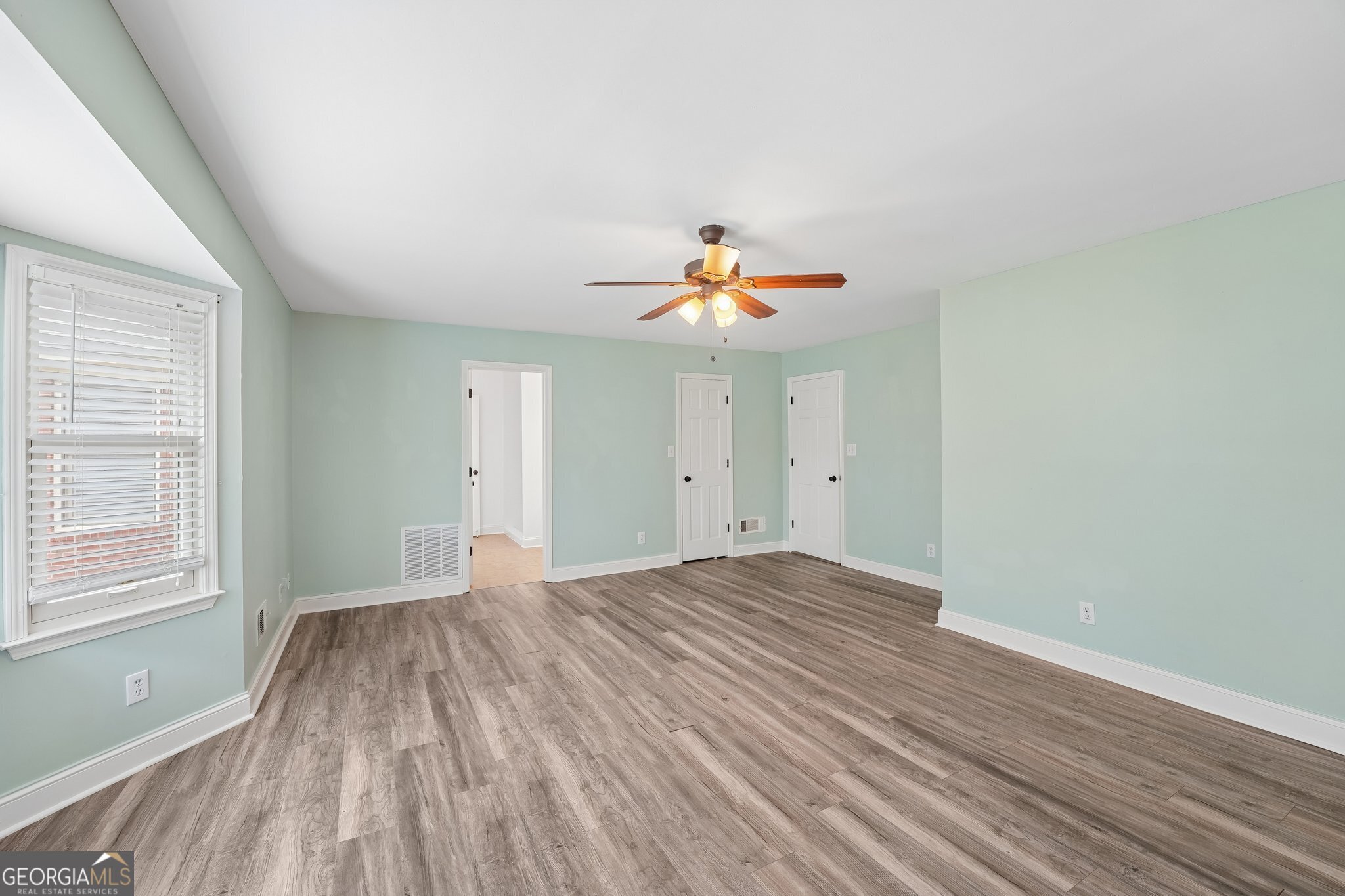 378 Clyde Court Property Photo 32