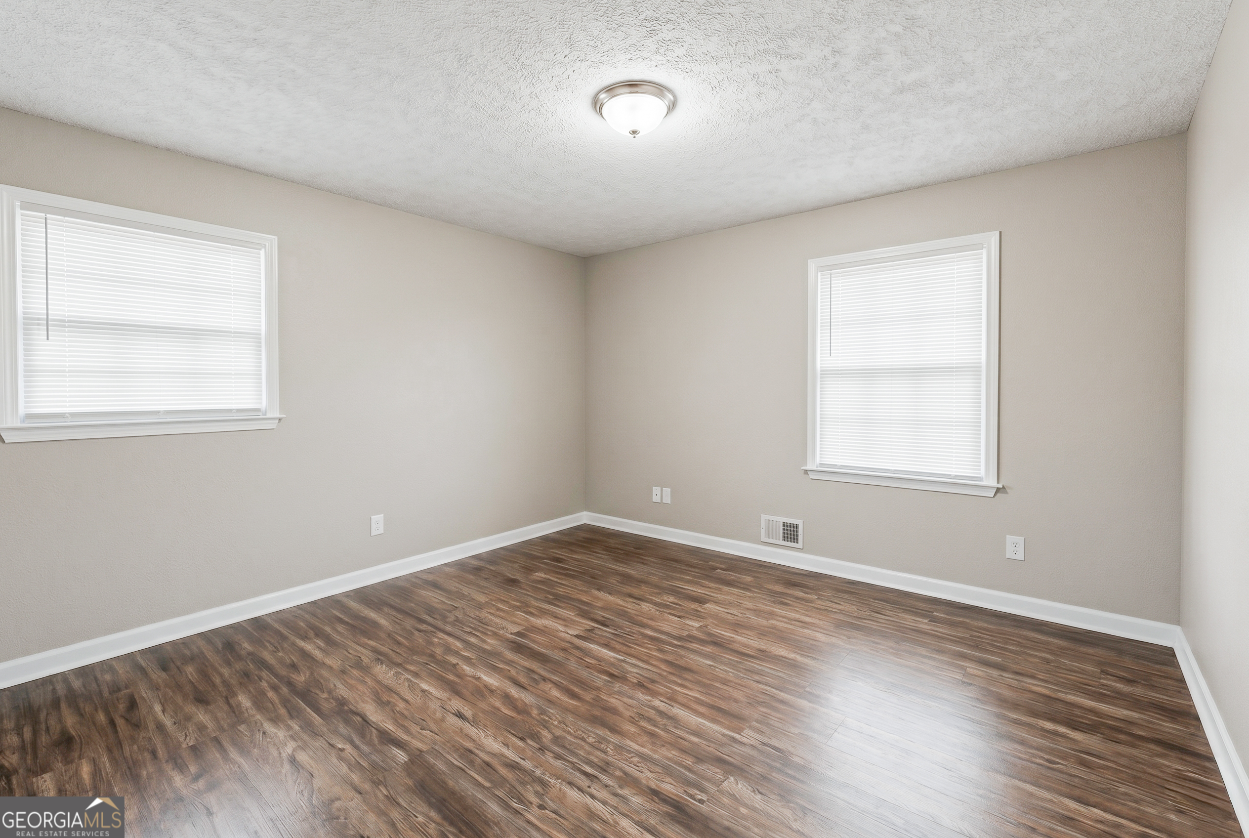 1481 Smokehouse Lane Property Photo 14