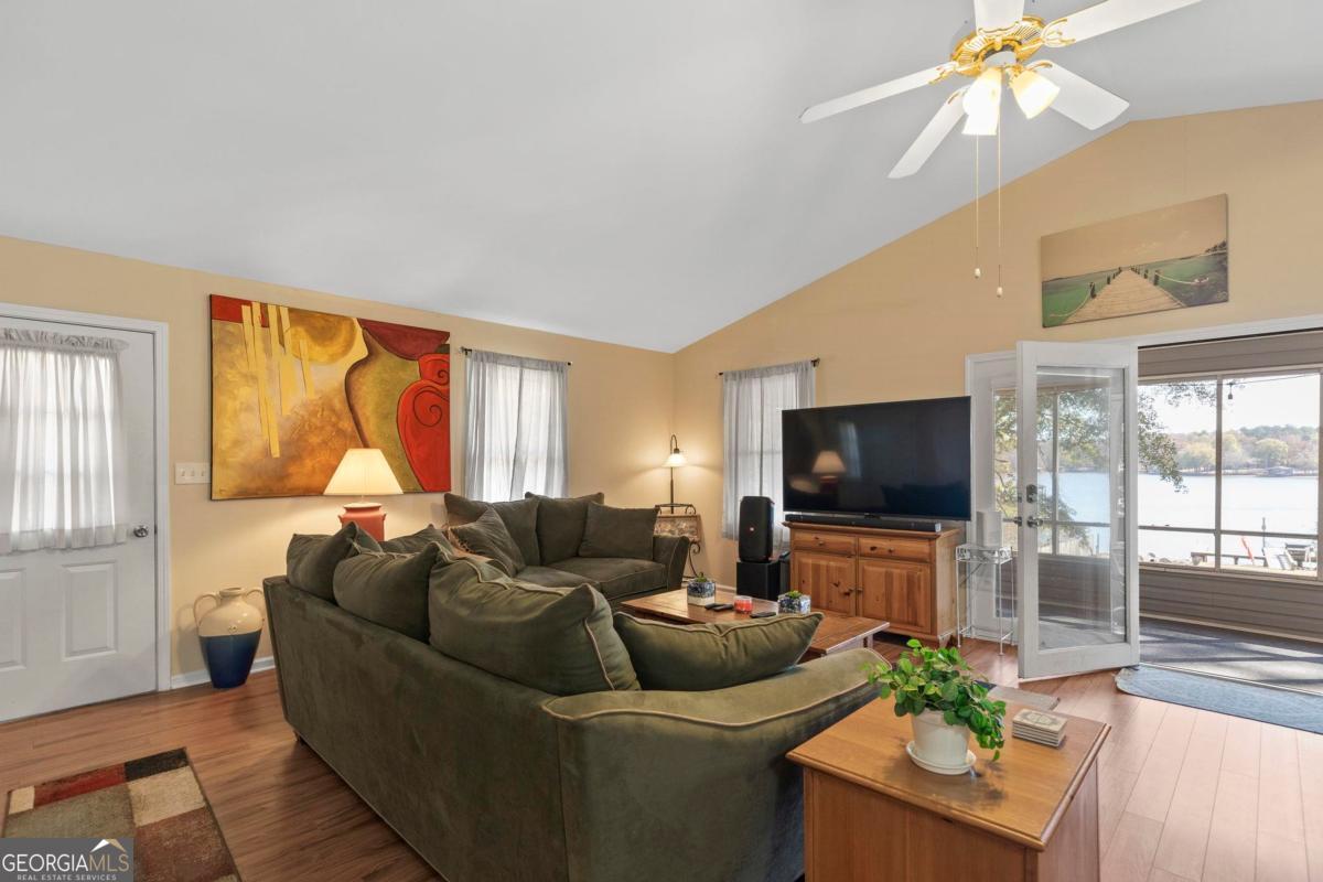 462 Rockville Springs Drive Property Photo 42