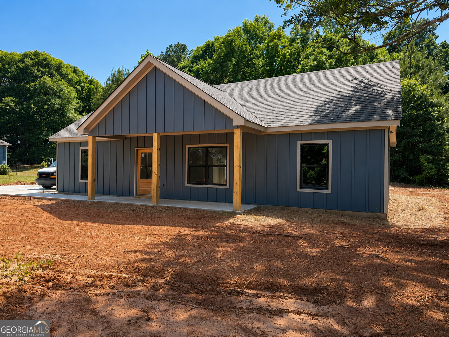 563 High Road Property Photo 2