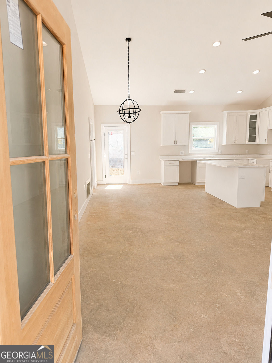 563 High Road Property Photo 4