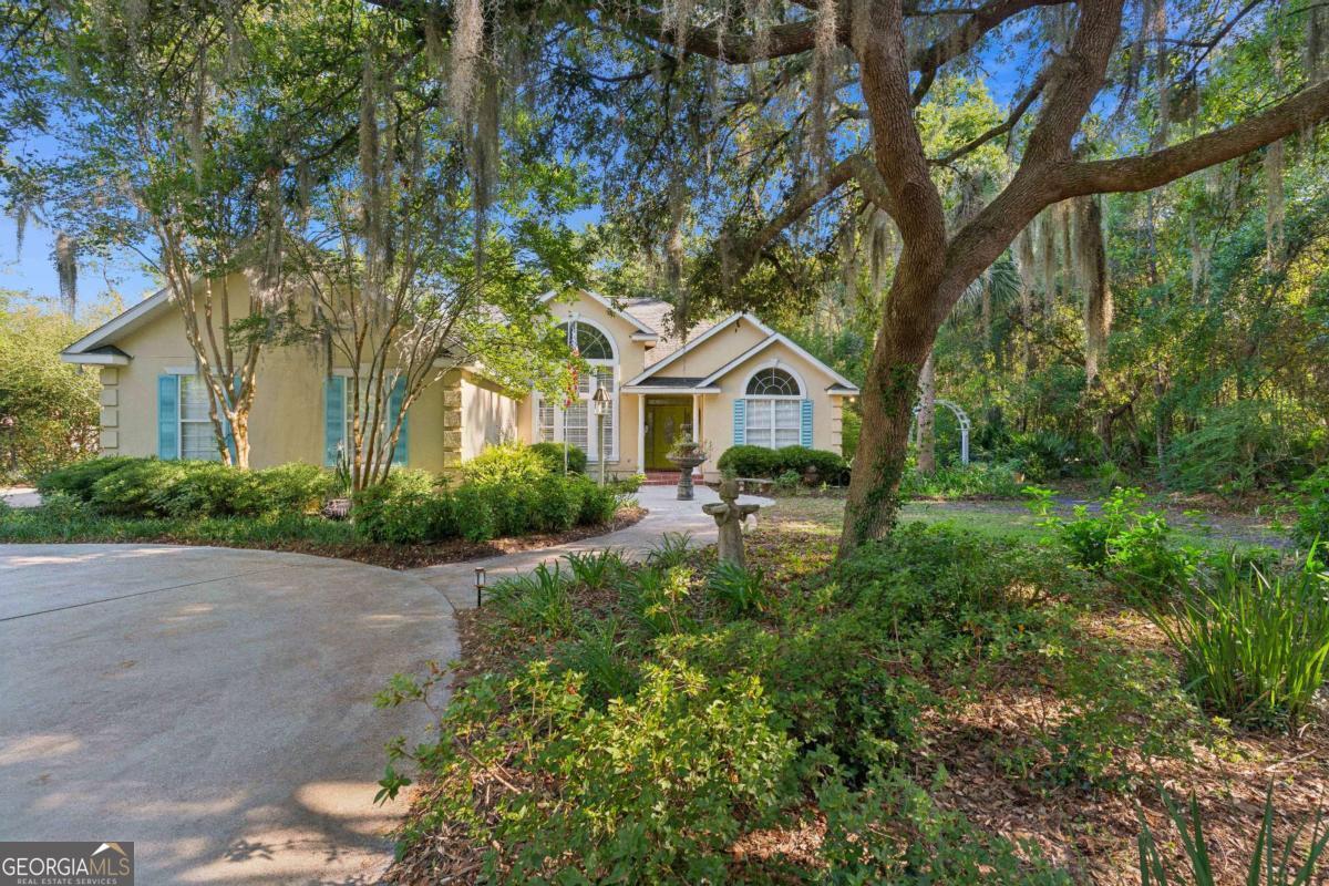 390 Harbor View Drive
