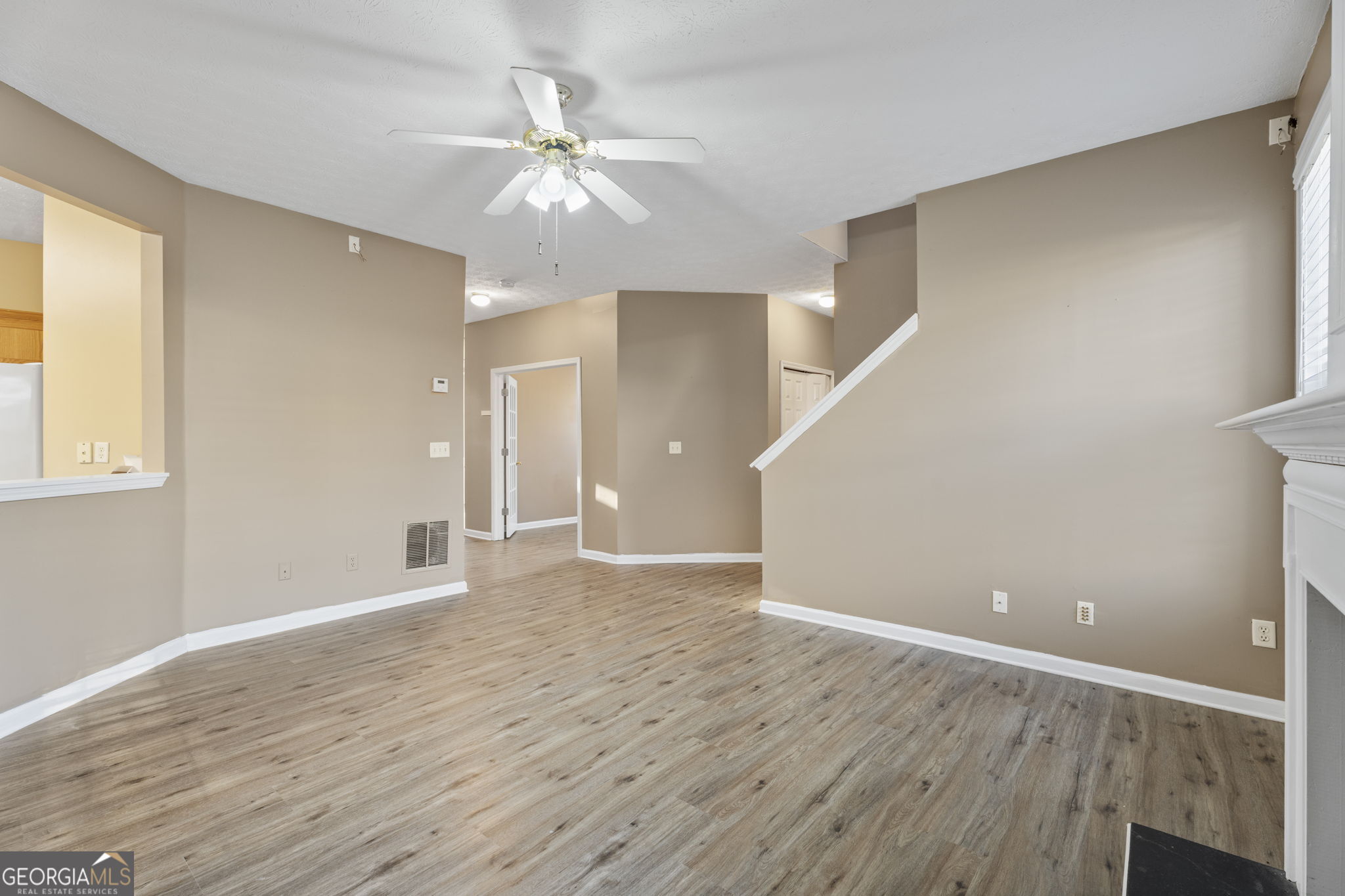 423 Heathcliff Court Property Photo 16