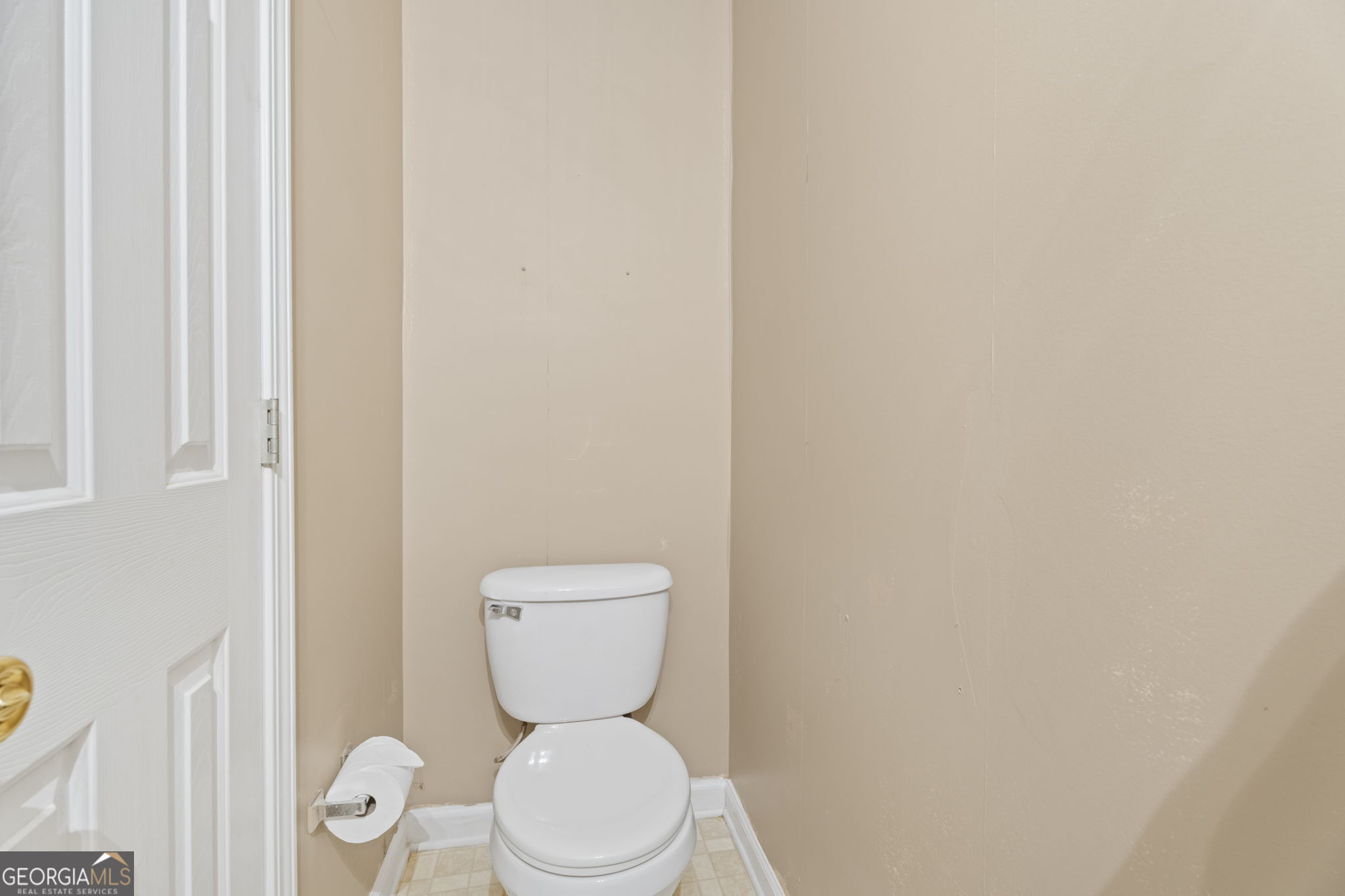 423 Heathcliff Court Property Photo 18