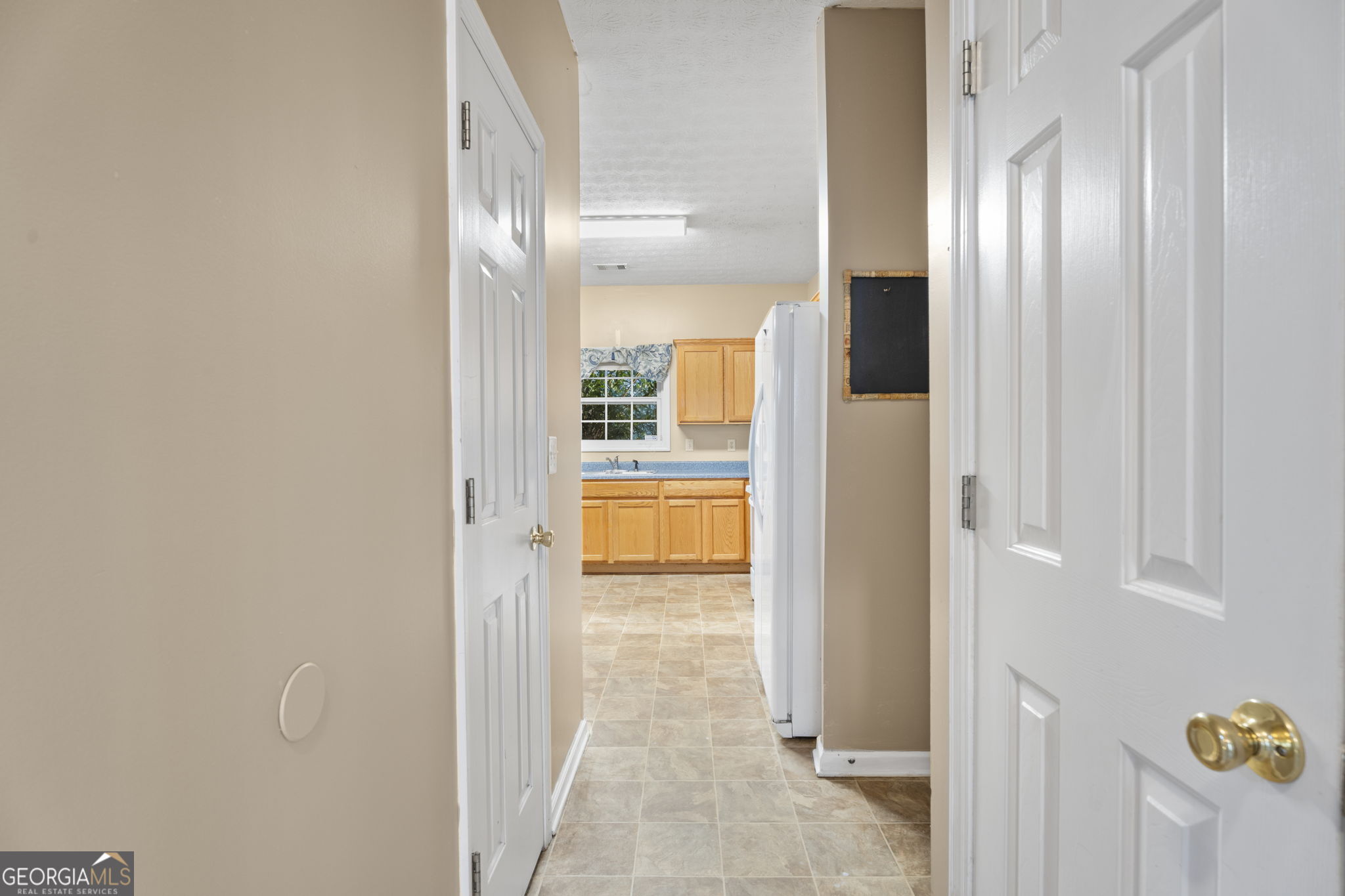423 Heathcliff Court Property Photo 21
