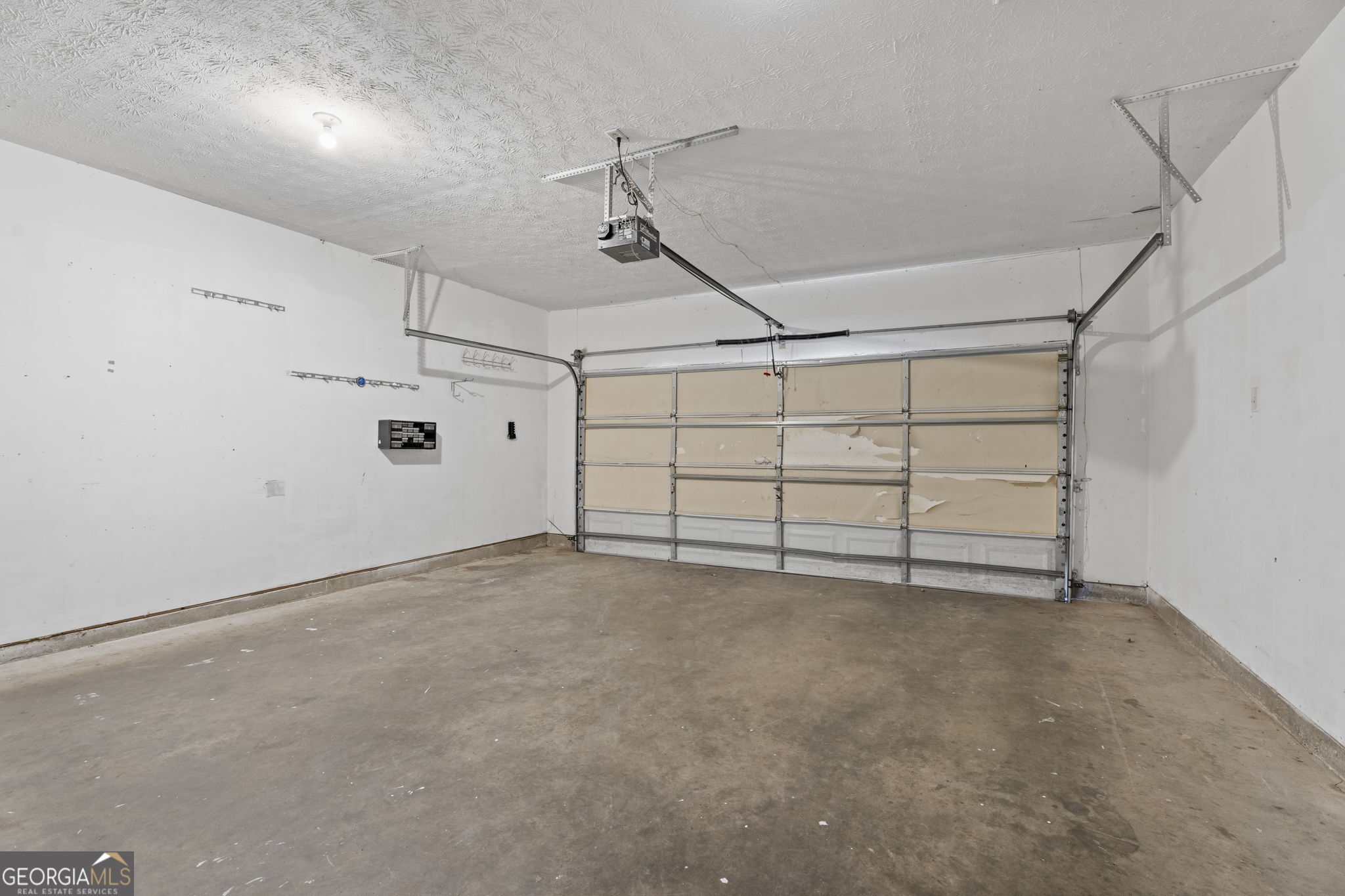 423 Heathcliff Court Property Photo 43