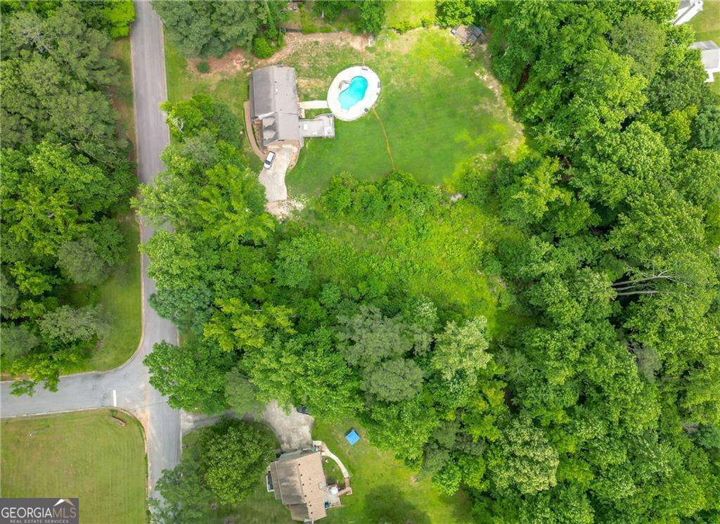 6990 Oak Leaf Drive Property Photo 3