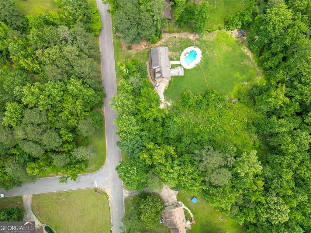 6990 Oak Leaf Drive Property Photo 4