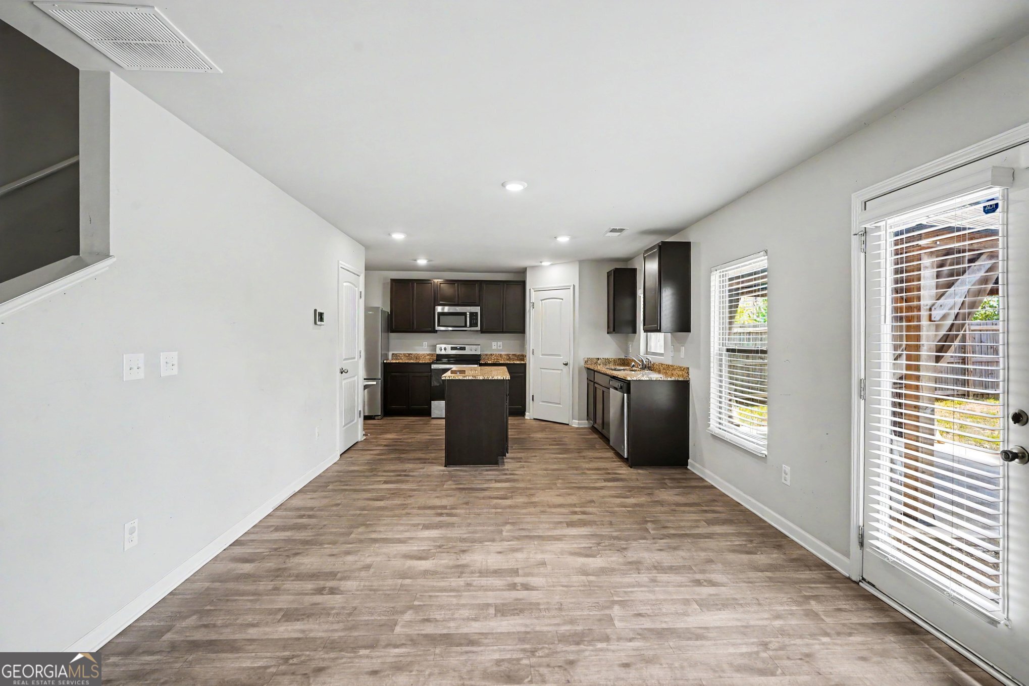 2324 Burnett Lane Property Photo 10