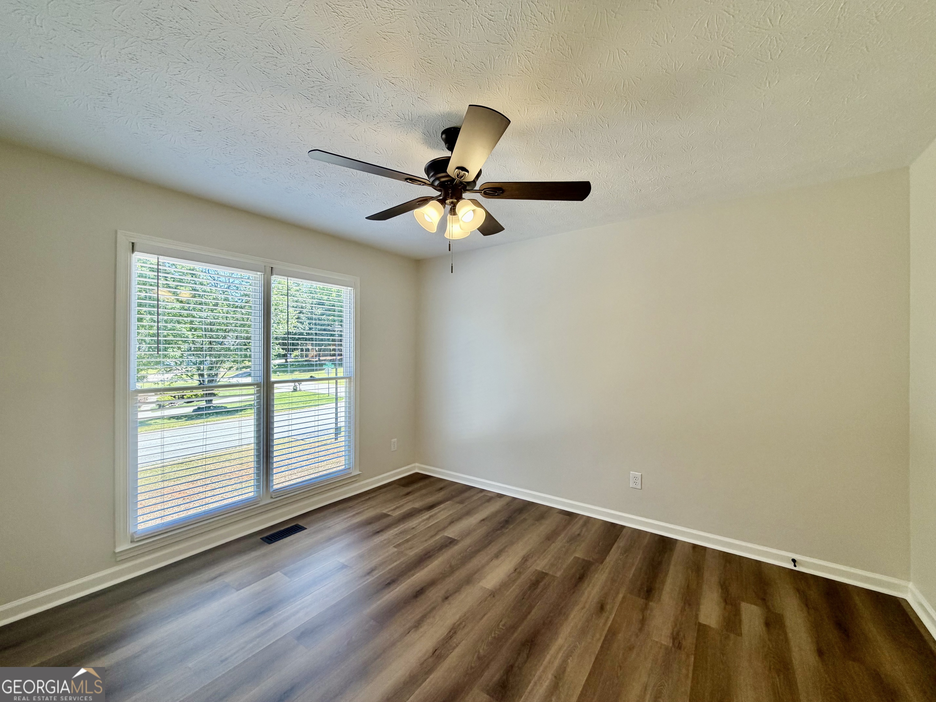 507 Legacy Park Lane Property Photo 31