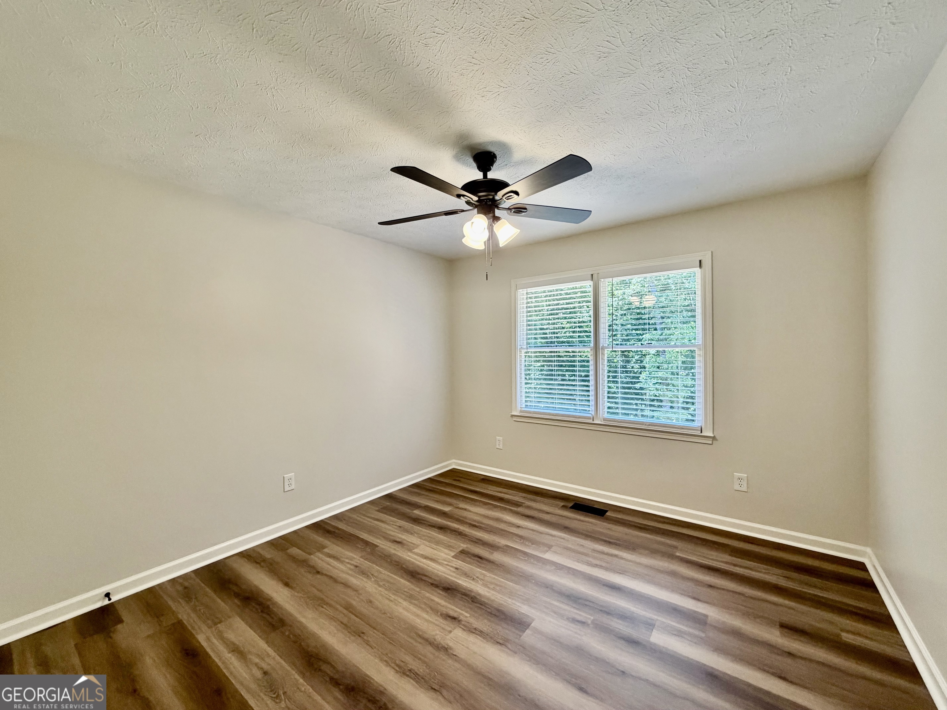 507 Legacy Park Lane Property Photo 32