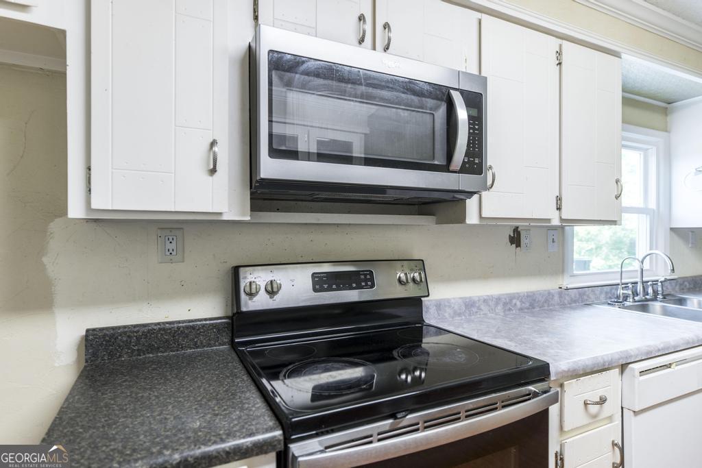 99 Sandy Valley Drive Property Photo 8