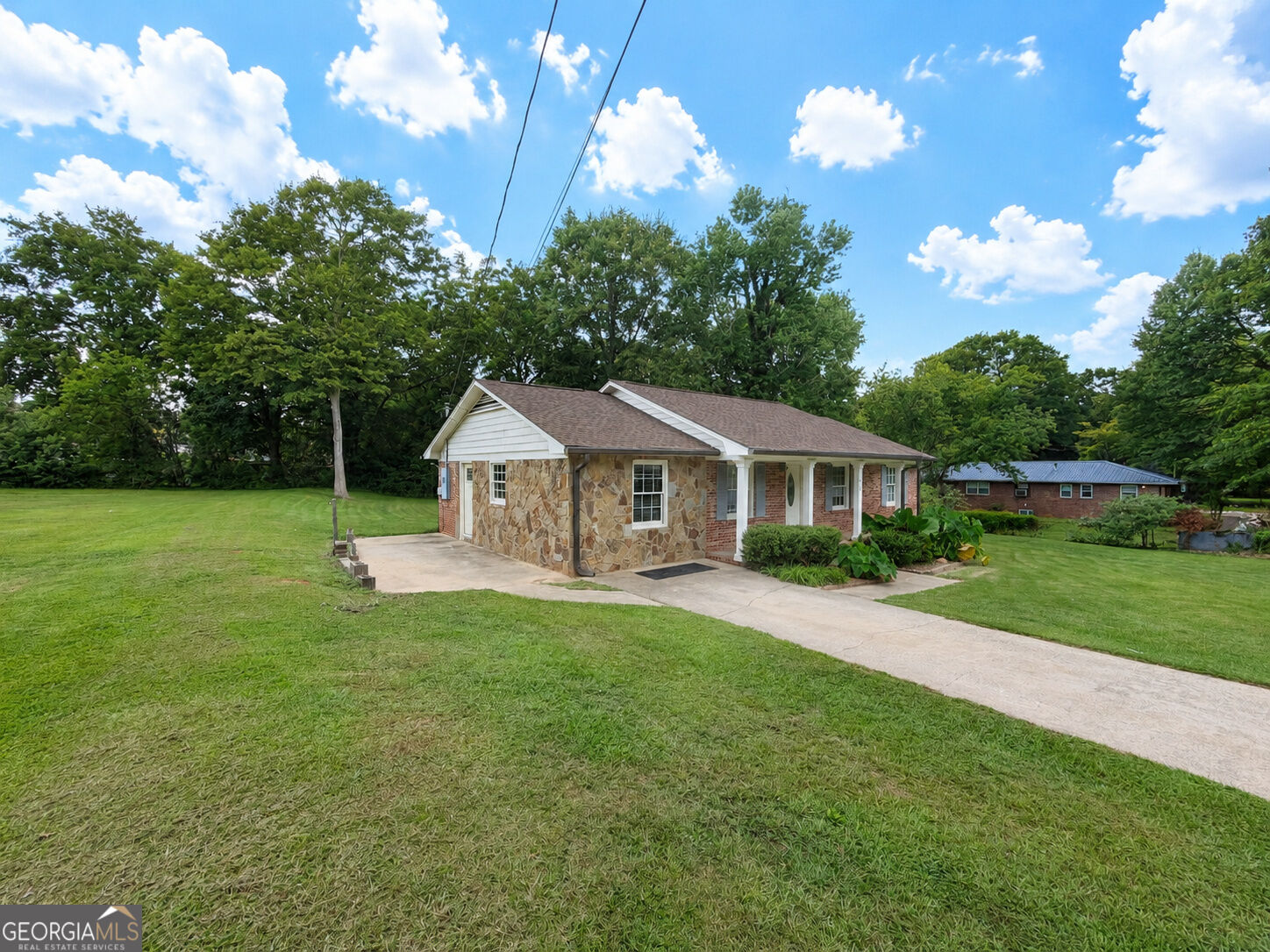 230 Cooper Road Property Photo 5