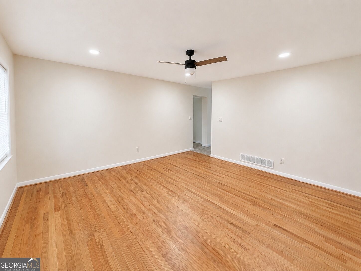 230 Cooper Road Property Photo 8