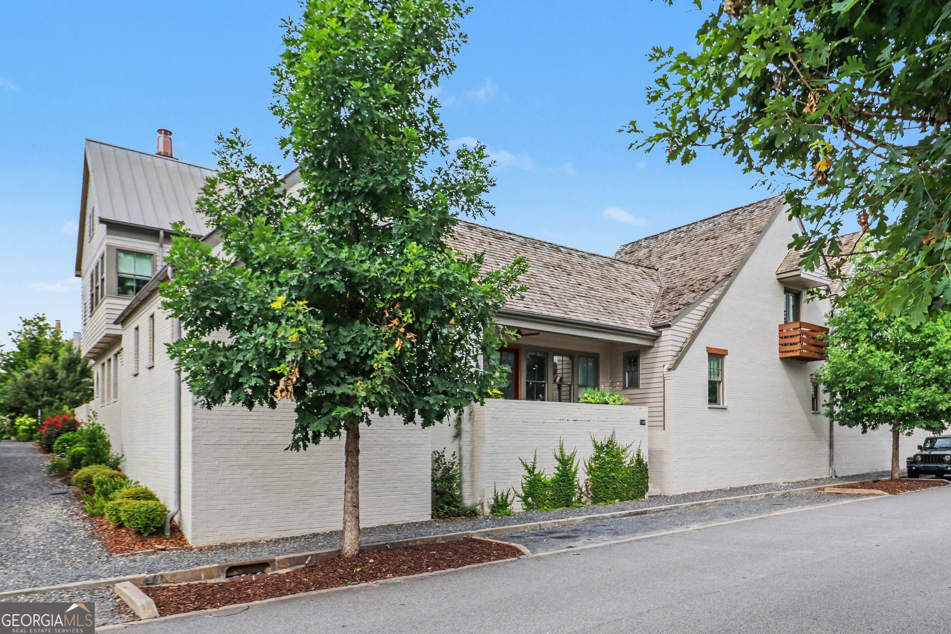 110 4th Street Property Photo 1