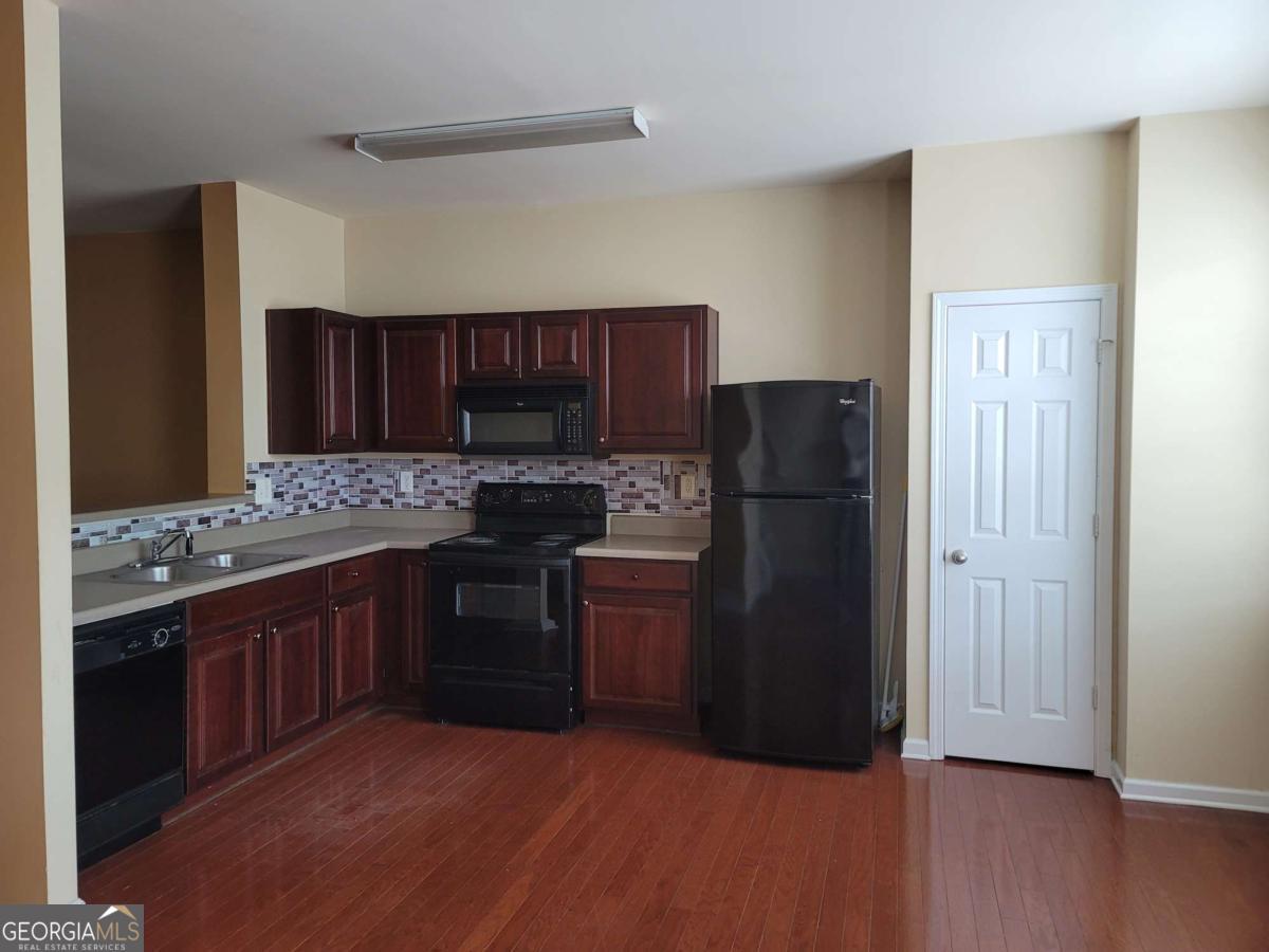 6776 Blackstone Place # 10 Property Photo 20