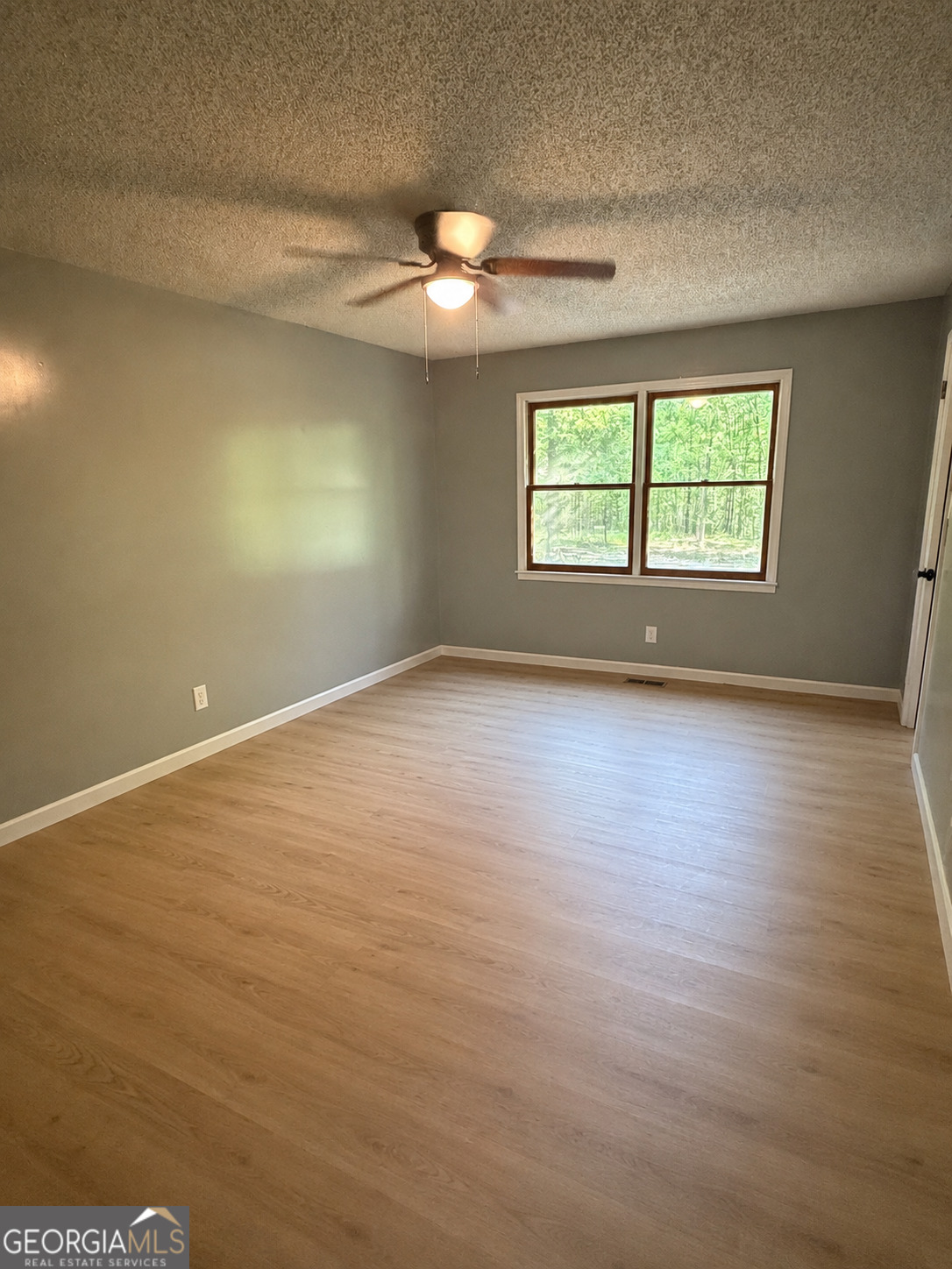 221 Oak Valley Drive Property Photo 10
